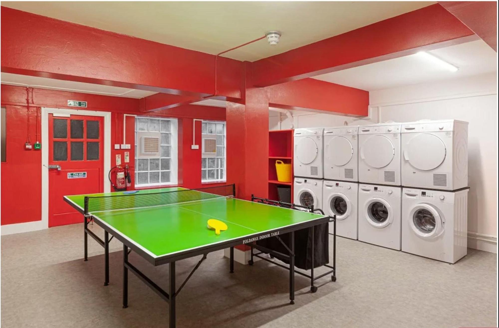 Spacious Room With Shared Facilities Londyn Zewnętrze zdjęcie