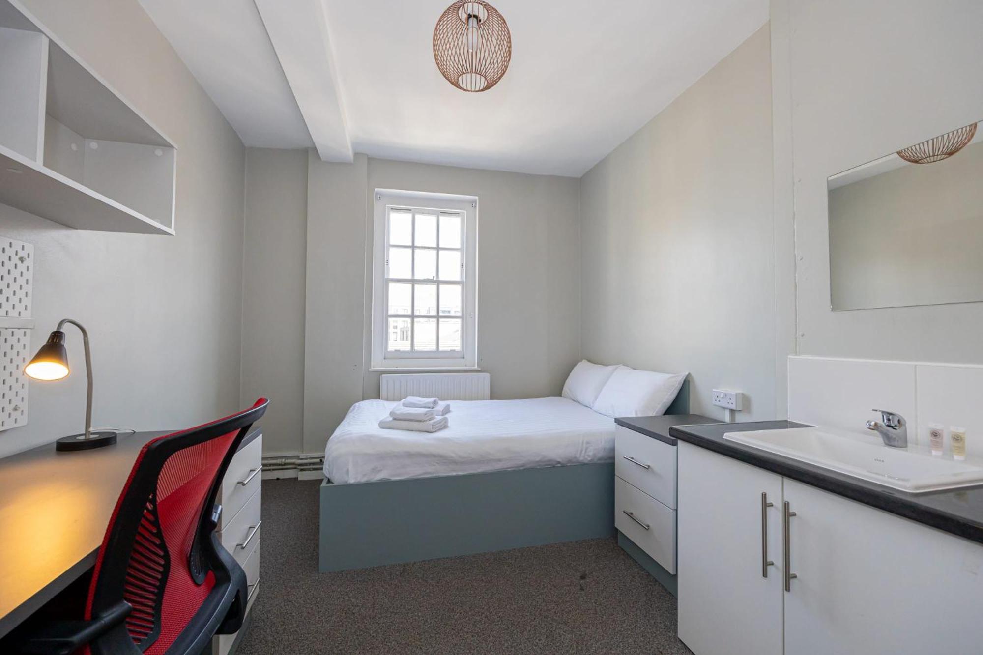 Spacious Room With Shared Facilities Londyn Zewnętrze zdjęcie