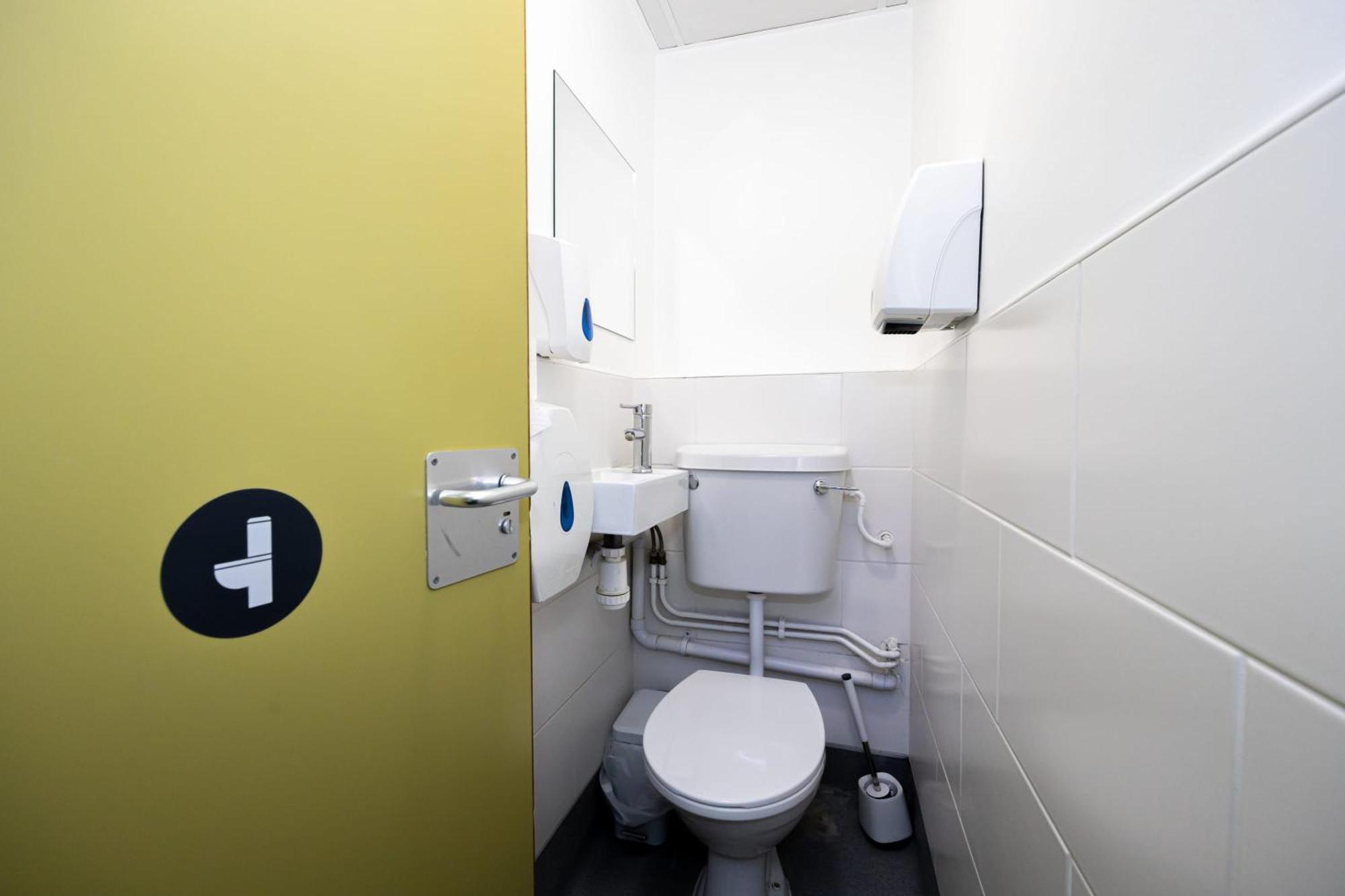 Spacious Room With Shared Facilities Londyn Zewnętrze zdjęcie