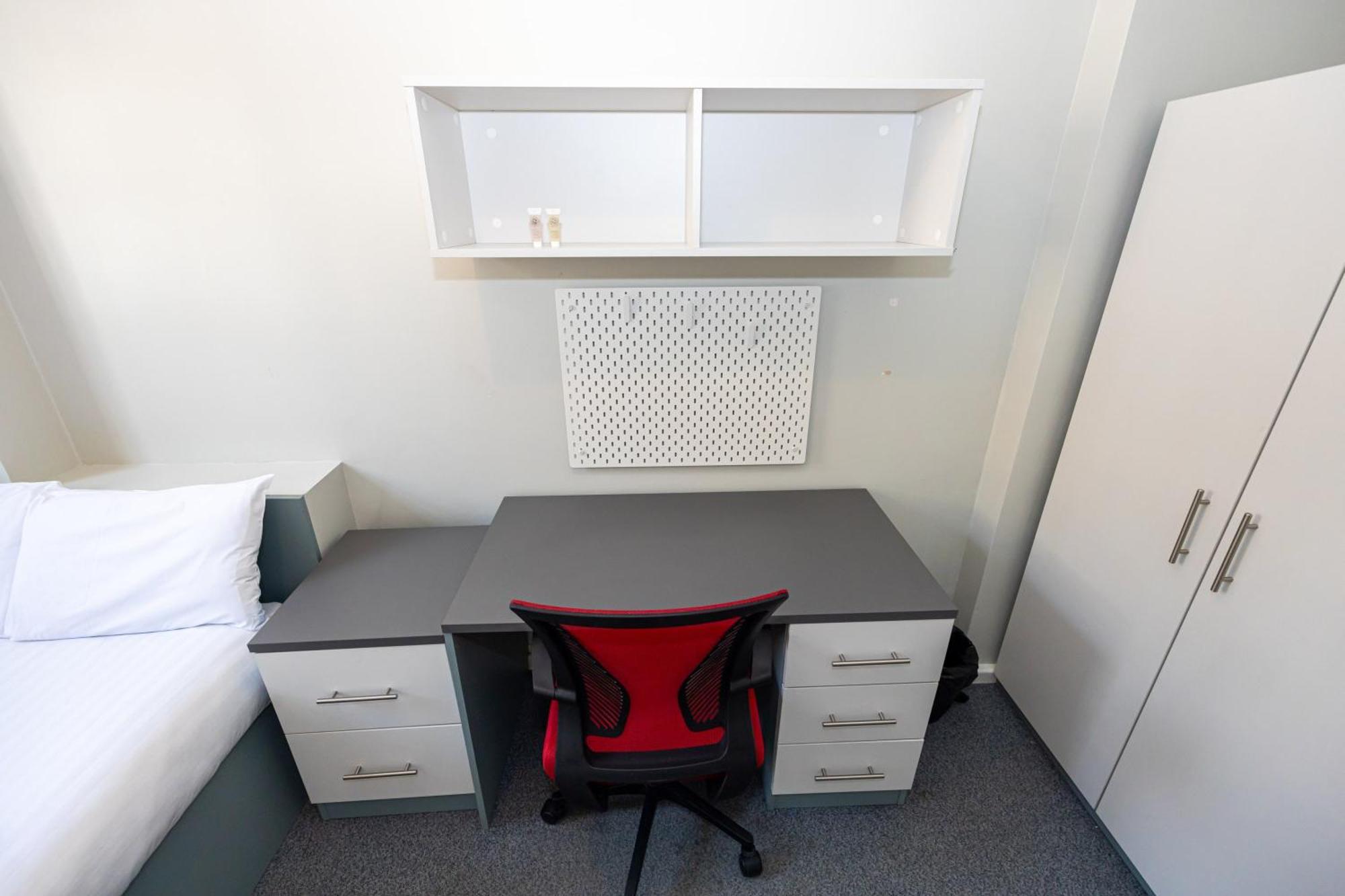Spacious Room With Shared Facilities Londyn Zewnętrze zdjęcie